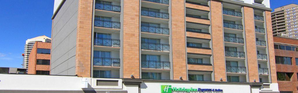 Holiday Inn Express And Suites Calgary By Ihg Exterior photo