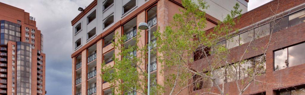 Holiday Inn Express And Suites Calgary By Ihg Exterior photo