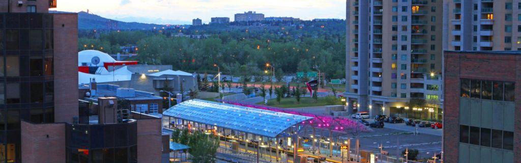 Holiday Inn Express And Suites Calgary By Ihg Exterior photo